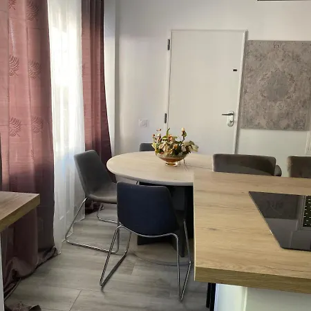 Brisa Del Mar Bartha Apartment